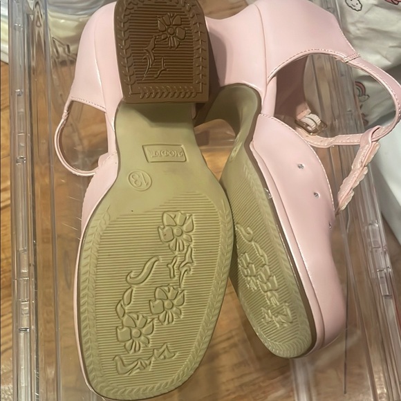 Pink Kids Shoes with Floral Design - Picture 2 of 3